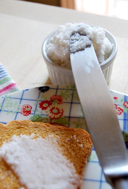 Homemade coconut butter (burro di cocco) 100% vegano