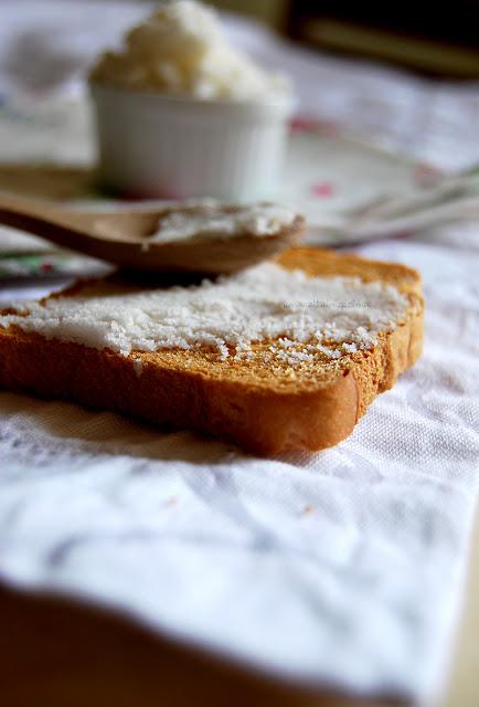 Homemade coconut butter (burro di cocco) 100% vegano