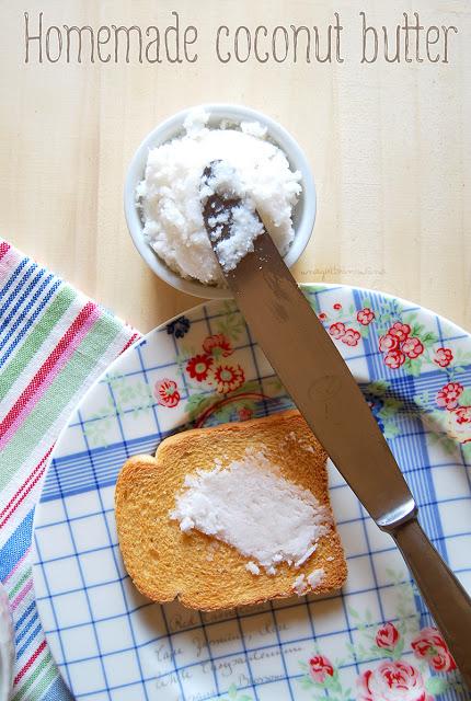 Homemade coconut butter (burro di cocco) 100% vegano