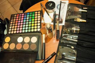 Il mio nuovo blog sul trucco: Somebody to...make up!