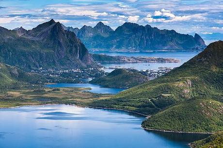 Lofoten: Morning, night, and day