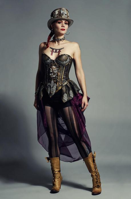 ARRIVA UNA NUOVA GRANDE MANIA NEL MODO DI VESTIRE: LO STEAMPUNK - 2014