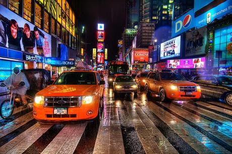 Times square sotto la pioggia (foto di Spreng Ben)