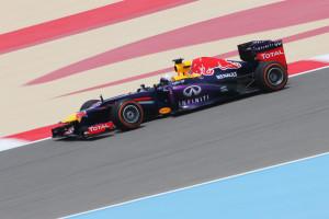 Sebastian-Vettel-Red-Bull_PL_GP_Bahrain_2013 (3)