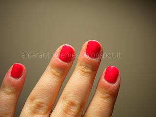 NOTD: cuticole sull'orlo di una crisi di nervi