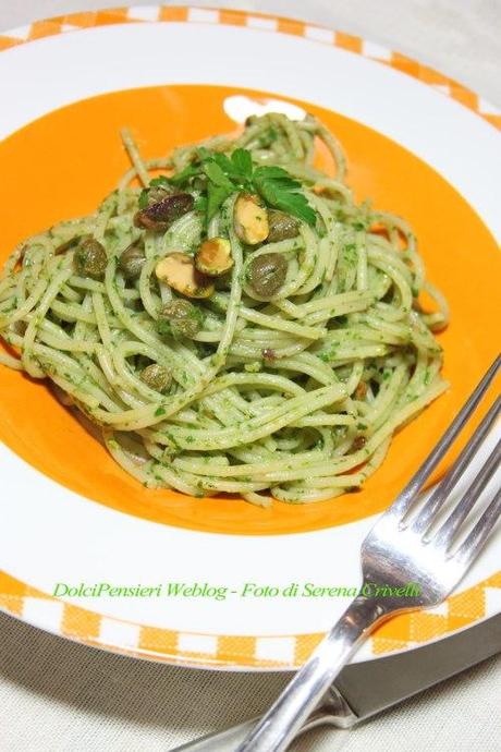 SPAGHETTI CON PESTO DI PREZZEMOLO (14)+