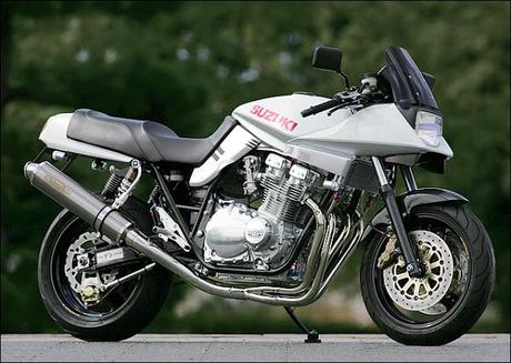 Suzuki GSX 1100 S Special