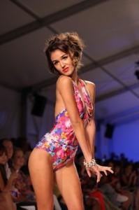 floreale costume-da-bagno-intero-a-fiori-2013-lisa-blue