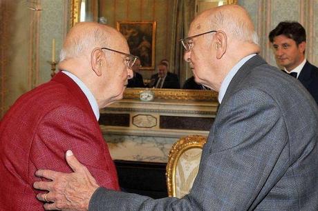 378338_502594466472758_1074245051_n