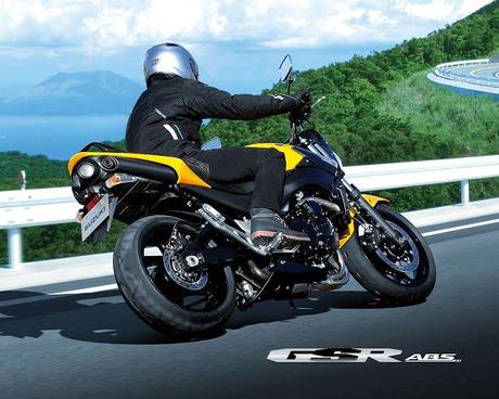 Suzuki GSR 400 ABS 2013