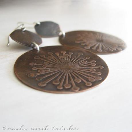 Orecchini in rame e argento incisi ad acido
