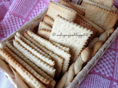 Crackers al burro con lievito madre