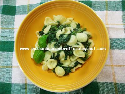 Orecchiette Pasta Vera con stracchino e spinaci