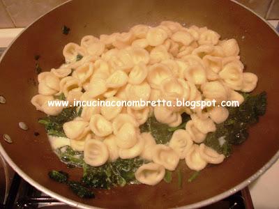 Orecchiette Pasta Vera con stracchino e spinaci