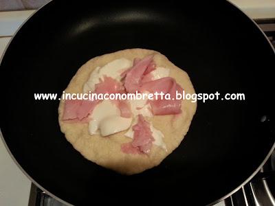 Pizzette cotte in padella