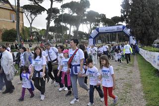 Modaholic a sostegno di Telethon • Walk of Life: Successo per la tappa capitolina tra sorrisi e solidarietà.