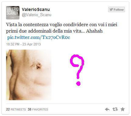 Valerio Scanu si spoglia su Twitter: ecco i suoi (due) addominali