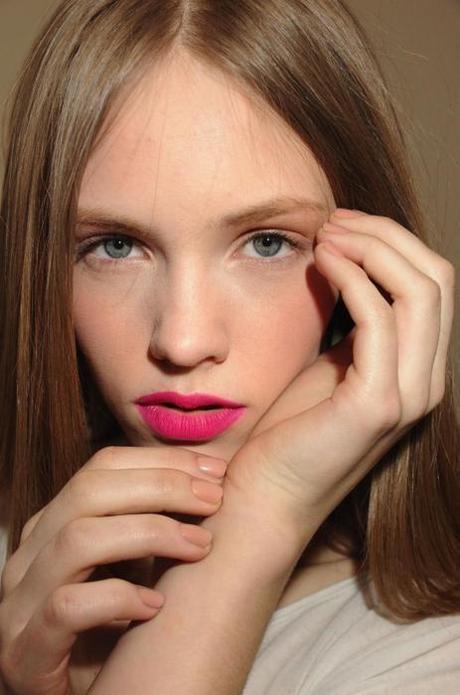 Beauty trend S/S 2013 : Bold brows , nude nails & babydoll lashes