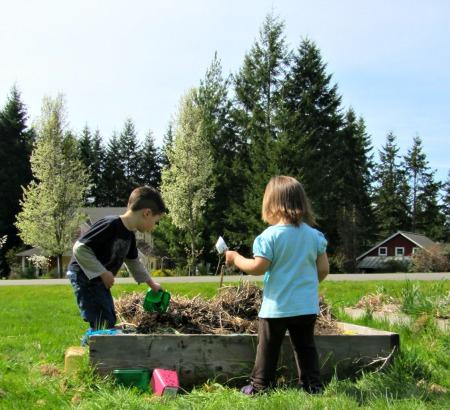 4 GIOCHI DA FARE ALL’ARIA APERTA CON I BAMBINI