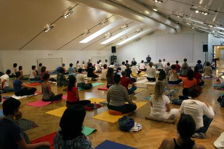 Yoga in festa a Merano