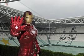IRON MAN 3 - Il match più atteso è stato celebrato allo Juventus Stadium sotto gli occhi del super eroe con l'armatura