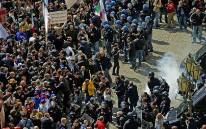 Napoli, protesta la Camorra?