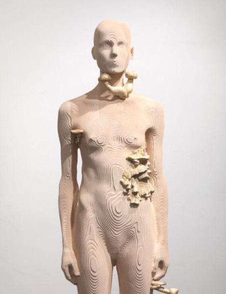 TEXTURES DI LEGNO NELLE MERAVIGLIOSE SCULTURE DI ARON DEMETZ