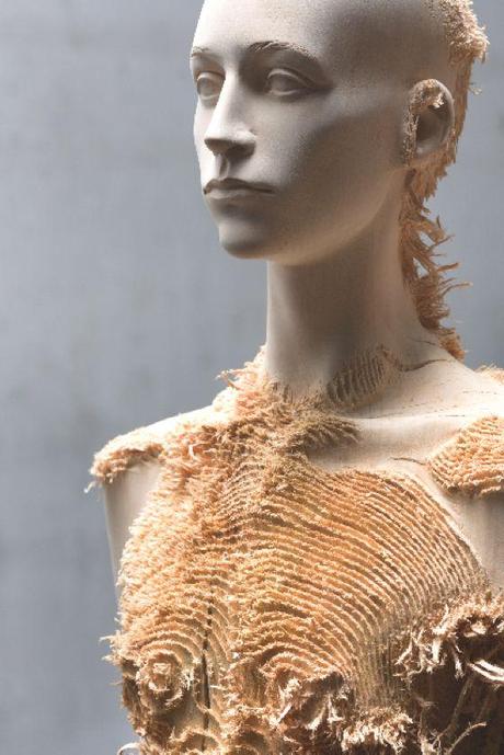 TEXTURES DI LEGNO NELLE MERAVIGLIOSE SCULTURE DI ARON DEMETZ