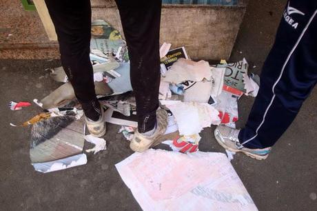 MESSAGGIO SUBLIMINALE AGLI ATTACCHINI E LASAGNARI IMPROVVISATI: ECCO LA FINE CHE FARANNO I VOSTRI BEI MANIFESTI ABUSIVI!