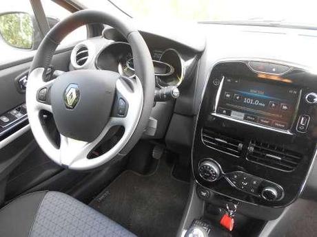 Su strada con la Renault Clio Sporter 1.5 dci 90 CV