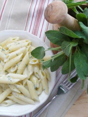 PENNE al PESTO di SALVIA