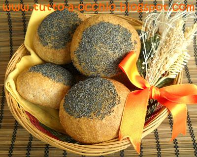 Bread Baking Day #58 - Panini con crusca e semi di papavero / Buns with bran and poppy seeds