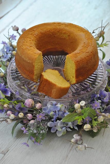 Ciambellone all'orzo per iniziare alla grande!