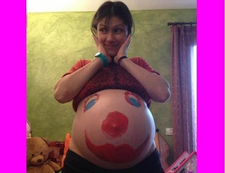 Elisa Toffoli a pochi giorni dal parto: il pancione diventa social