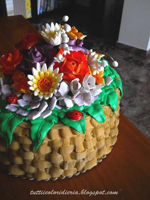 Torta: cestino di fiori