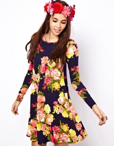 vestito floreale a stampa con fiori gialli, abito svasato, Asos 