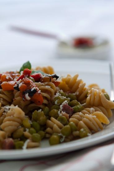 fusilli con peperoni