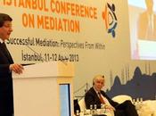 Ahmet Davutoğlu mediazioni internazionali (conferenza Istanbul)