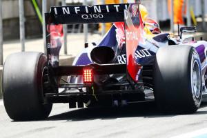 Sebastian-Vettel-Red-Bull_Qualifiche_GPCina_2013 (5)