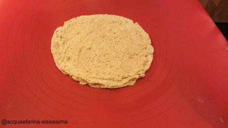 dacquoise alle nocciole con crema alla gianduia, alla ricotta e allo zabaione