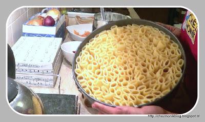 Menu J.S.Bach (Primo Piatto) Rigatoni in Piedi al Salmone affumicato e pomodorini Secchi