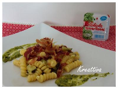 Fusilli con robiola e zucchine