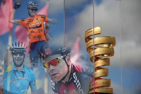 Giro d' Italia 2012 - partenza terza tappa