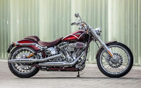 Harley-Davidson FXSBE CVO Breakout 2013 #2