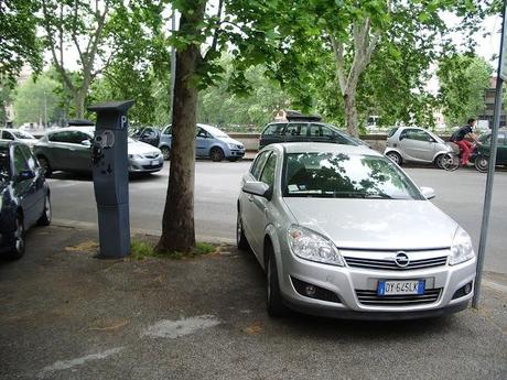 Una passeggiata per lo stupendo Rione Regola. Solo per stomaci forti, anche in questo caso. Questo è il Primo Municipio di Roma a cui l'Unesco deve decidersi a togliere il patrocinio