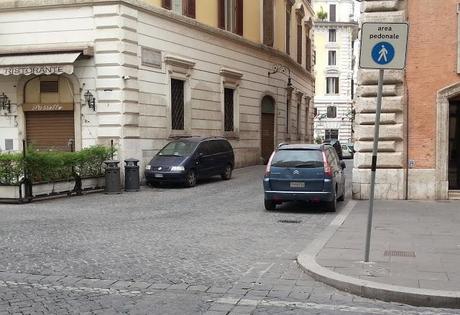 Piazza Sant'Apollinare, quali sono i progetti per la prossima amministrazione per ovviare a questo schifo?