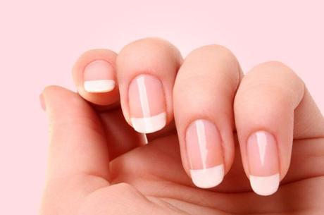 french-manicure