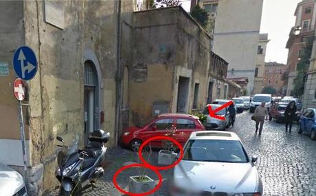 Passeggiata a Trastevere. Le occupazioni di suolo pubblico giusto un pelino discutibili (pure quelle delle auto però)