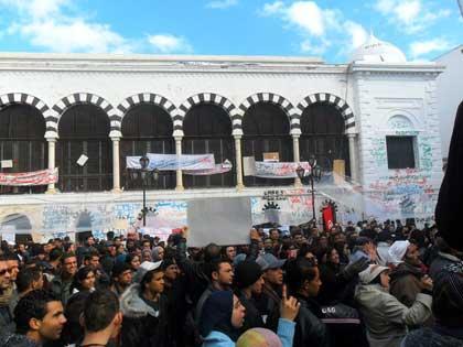 23° FCAAAL: DÉGAGE (Sgombra) di Mohamed Zran -Tunisia 2012, 96′