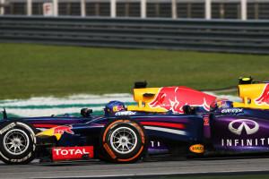Red_Bull_Webber_Vettel_GPMalesia_2013 (7)
